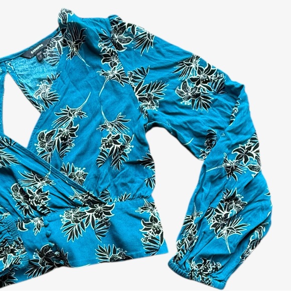 58) 18 x 18 Express Hippie Boho Blue Floral Blouse Small Petite SP - Picture 5 of 11